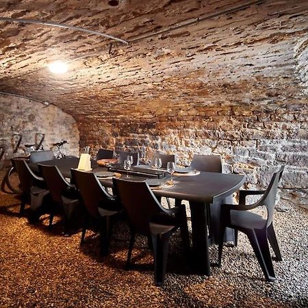 Le Wine Studio Жевре-Шамбертин Екстериор снимка